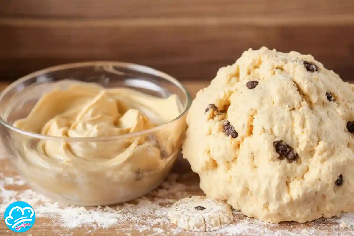 What is the Difference Between Cookie Batter and Cookie Dough? 1 What is the Difference Between Cookie Batter and Cookie Dough?